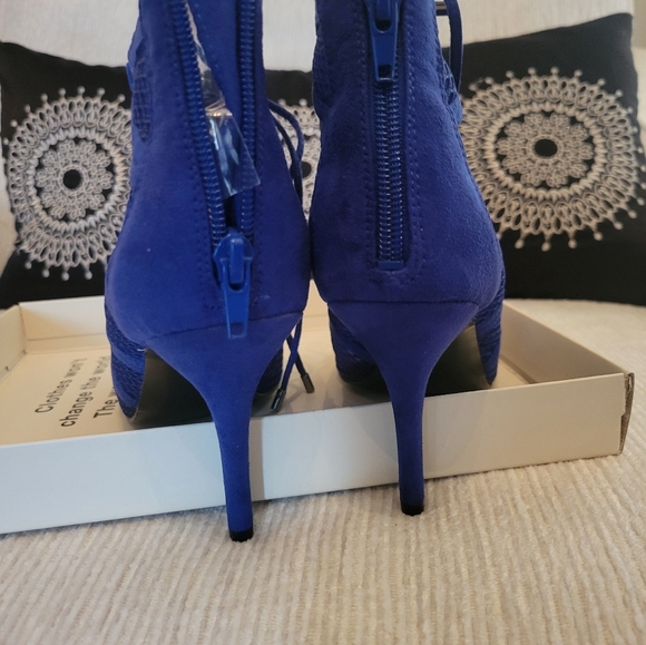 Nine West Sz(8) Navy Suede Mesh 3" Heel with Zipper back see thru open toe - Picture 7 of 10